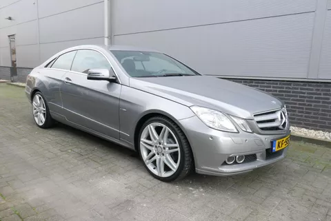 Mercedes-Benz E-klasse Coup&eacute; 250 CGI 204 PK Elegance AUT,XENON,PDC,TREKHAAK.