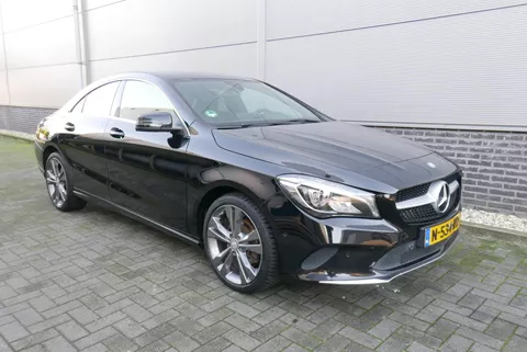 Mercedes-Benz CLA-klasse 180 Night Edition Plus NAVI,XENON,CAMARA.