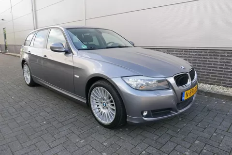 BMW 3 Serie Touring 318i AUT,CLIMA,PDC,XENON.