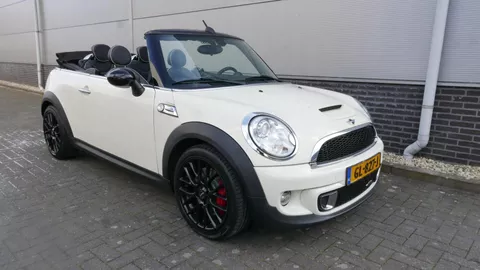 Mini Mini Cabrio 1.6 211 PK John Cooper Works NAVI,LEER,XENON,114321 KM