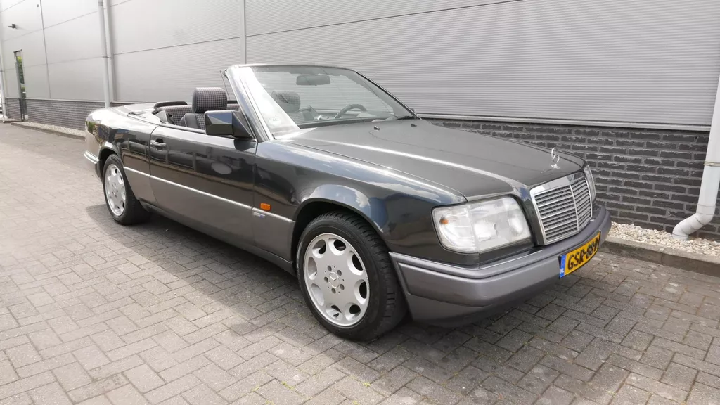 Mercedes-Benz E-klasse Cabrio 220 150 PK SPORTLINE CABRIO,AIRCO.